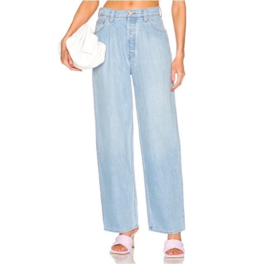 MOTHER Snacks The Pleated Fun Dip Puddle Jeans in Just A Nibble